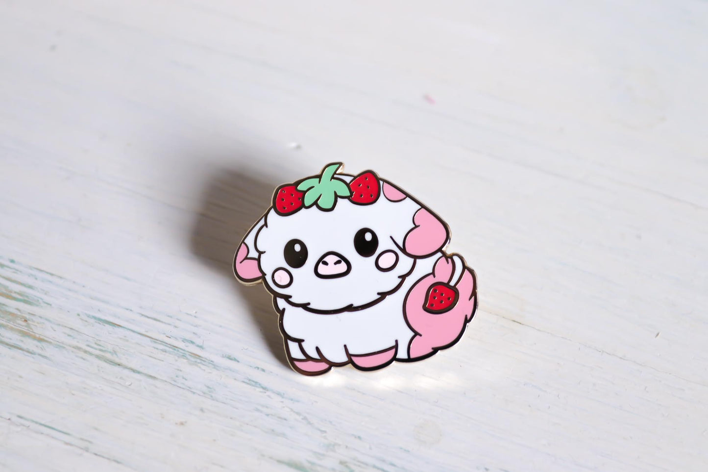 Enamel Pin - smalart mail 04/24