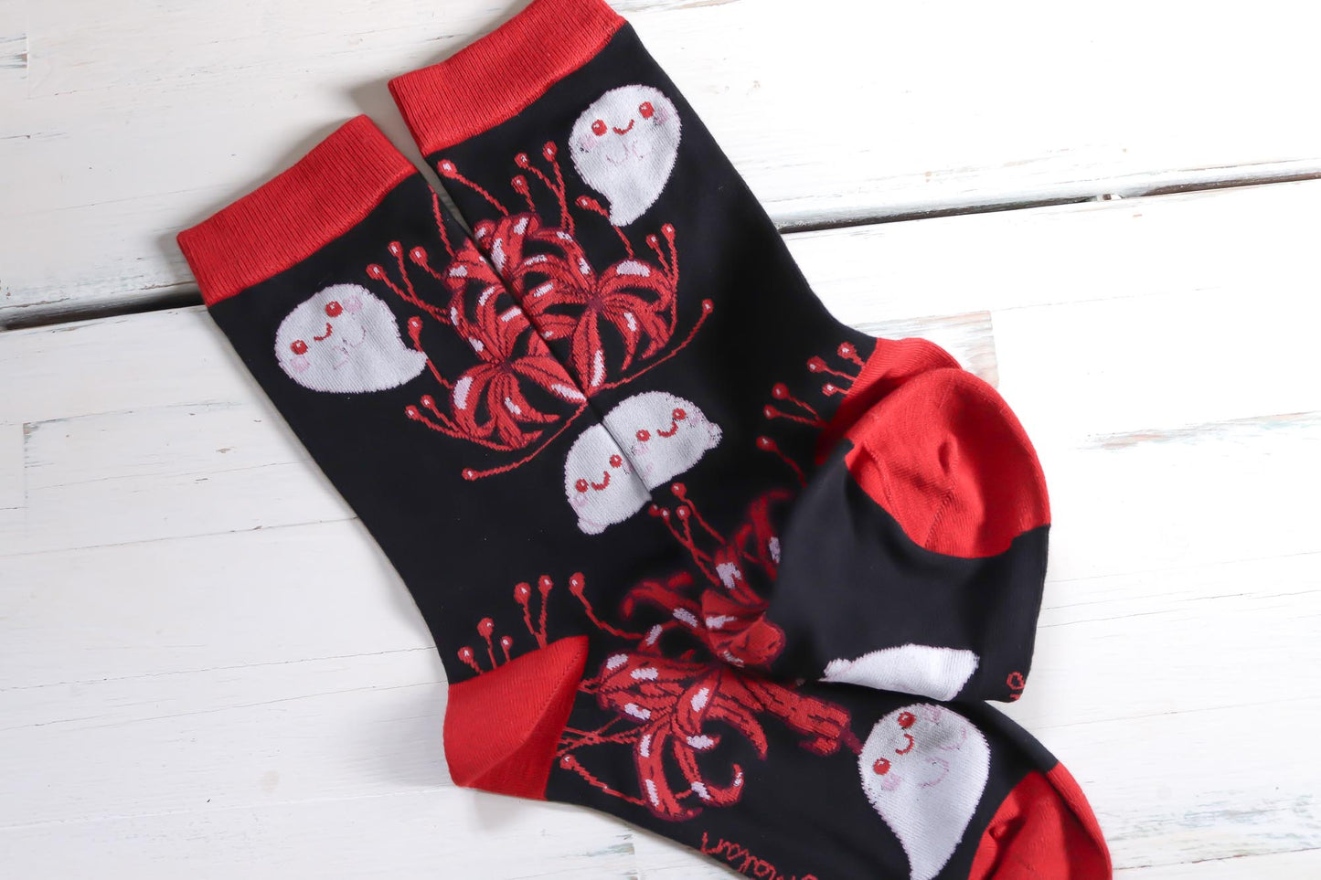 Socks - Spider Lily Ghosties