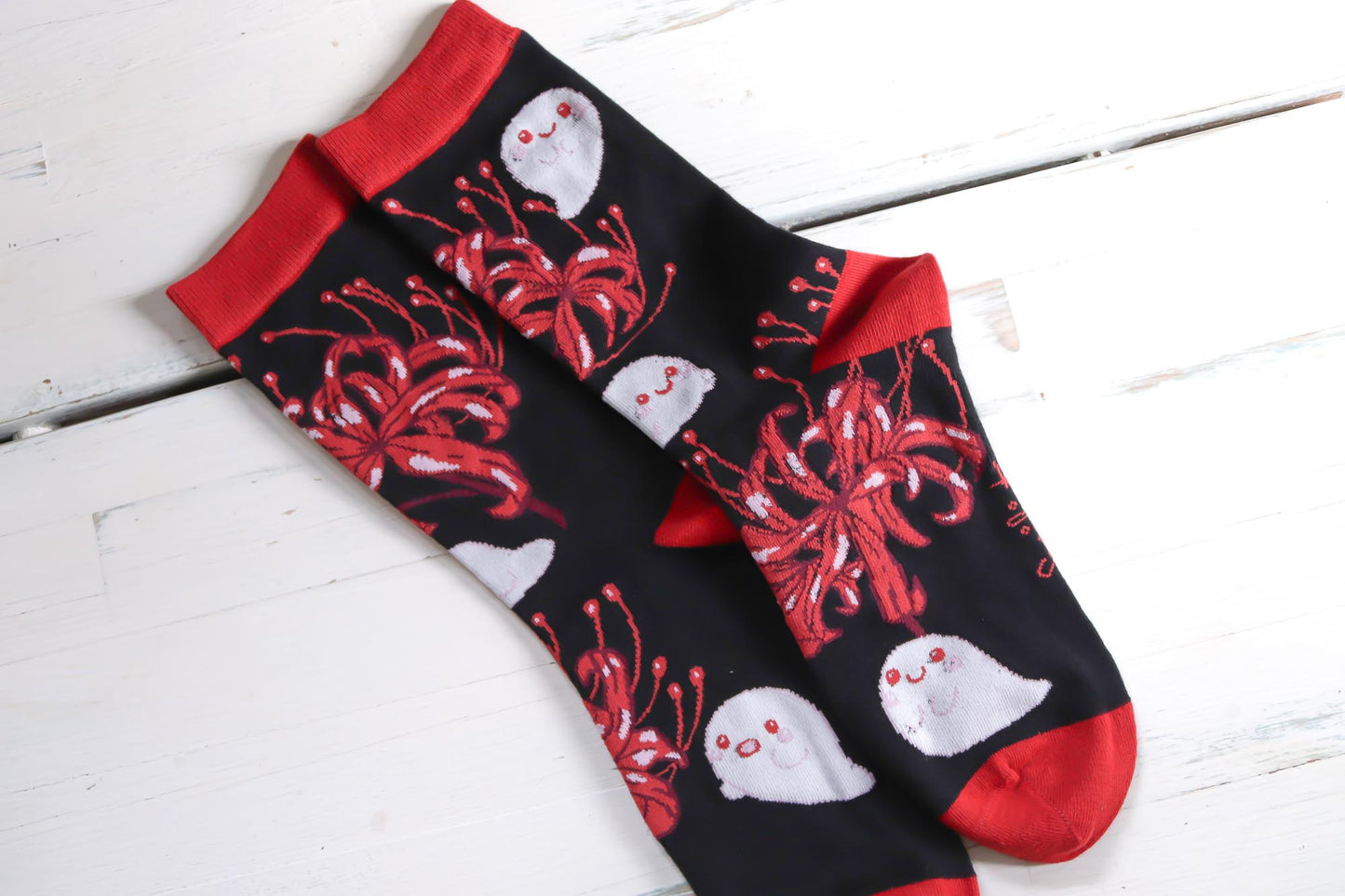 Socks - Spider Lily Ghosties