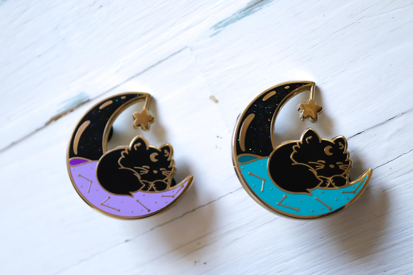 Enamel Pin - Moon Cat Blue (smalart mail 11/25)