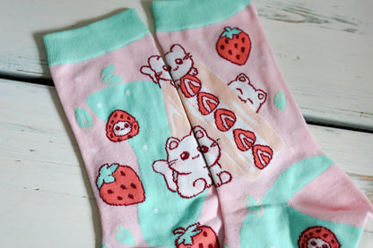 Socks - Cat Ichigo Sando