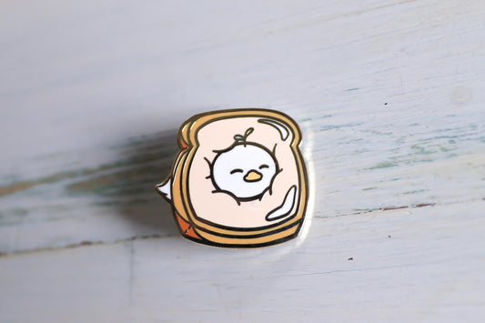 Enamel Pin - Toast Duck (smalart mail 08/23)