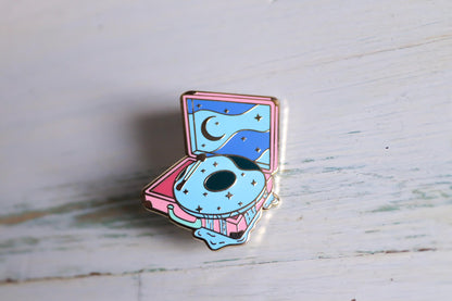 BLACK FRIDAY SPECIAL Enamel Pin - smalart mail 06/24